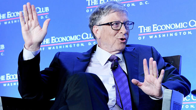 Bill Gates luôn mang theo một chiếc túi chứa đựng bí mật thành công của mình. Vậy bên trong đó có gì?